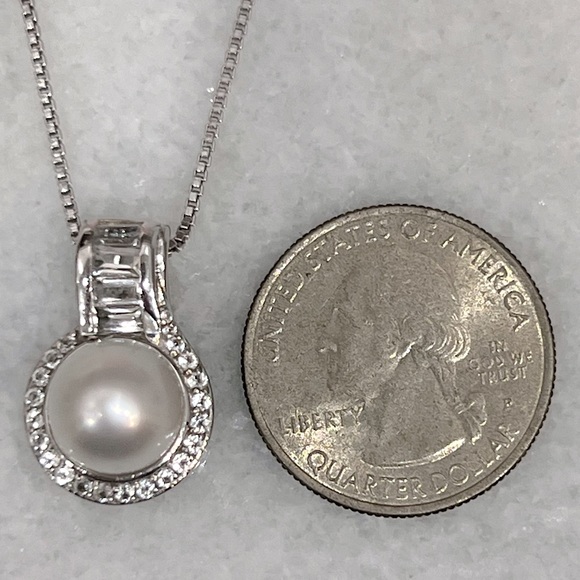 White South Sea Pearl White Topaz Sterling Silver Pendant Necklace - Picture 12 of 12